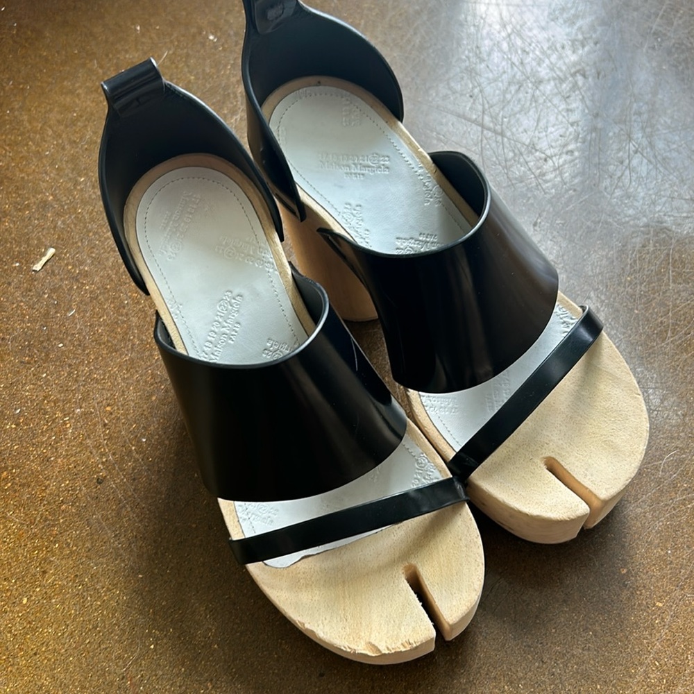 Maison Martin Margiela Tabi platform size 36 GUC